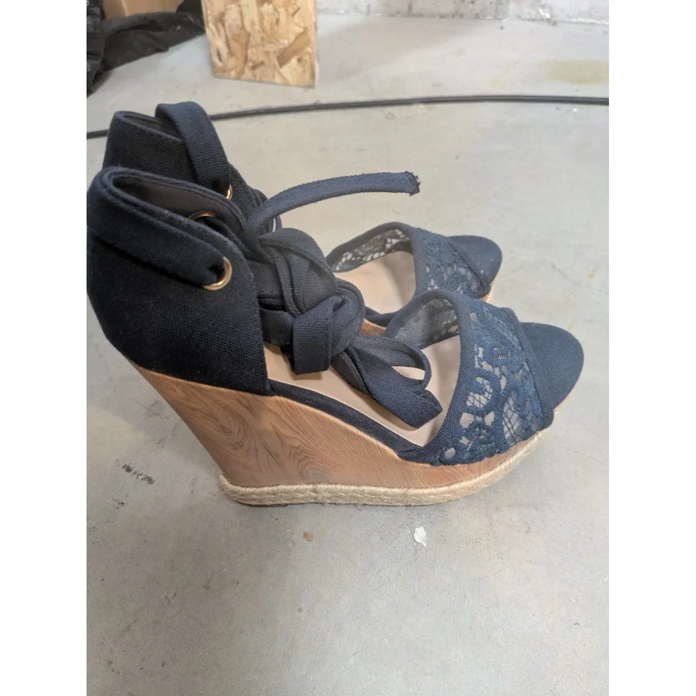 ShoeDazzle Wedge Sandals Women 7.5 Navy Blue Lace Up Espadrille Heel